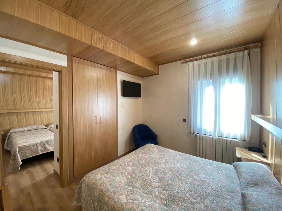 Hotel Sant Antoni Ribes De Freser Esterno foto